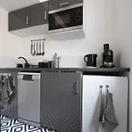 Stunning Flat In Paris